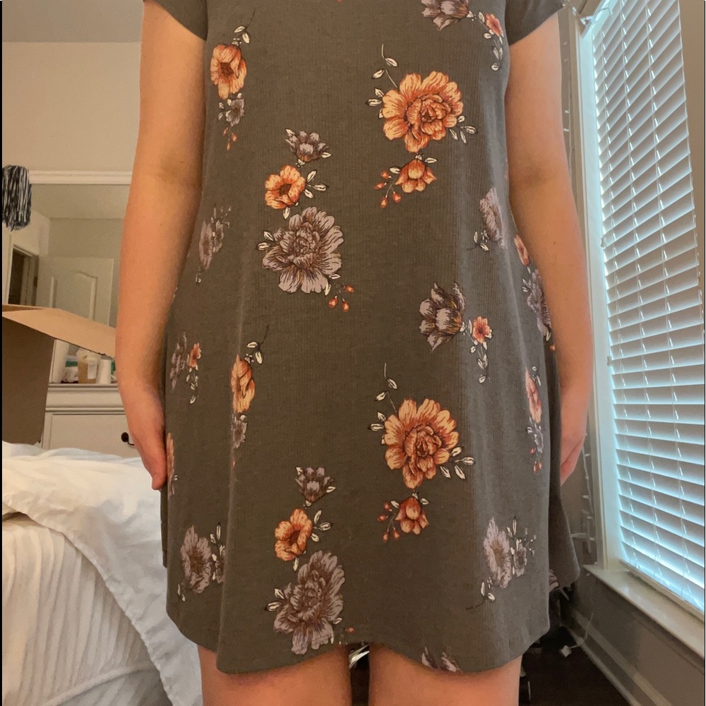 Green Flower Above the knee dress